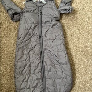 Warm Gray Sleep Nest Travel